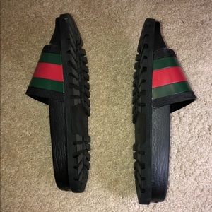 Men’s Gucci Slides size 8
